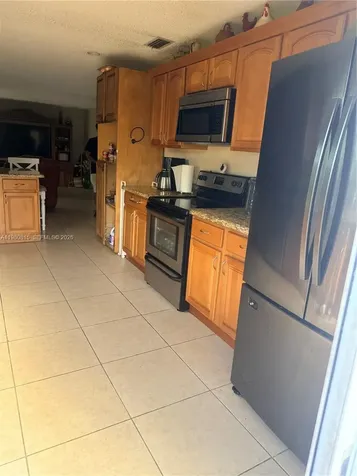 9721 SW 213th Terrace Cutler Bay FL 33189