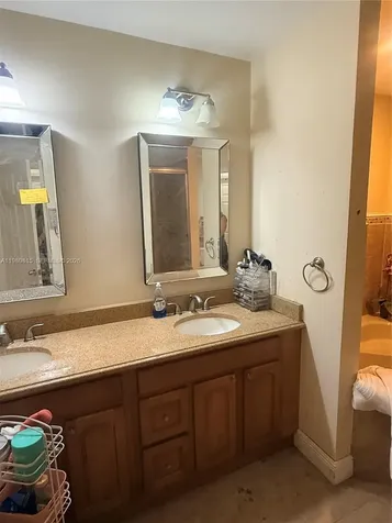 9721 SW 213th Terrace Cutler Bay FL 33189