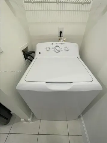 6821 SW 44th Street Miami FL 33155