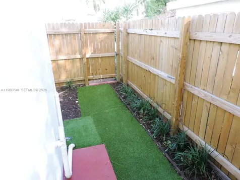 3134 SW 25th Terrace Miami FL 33133
