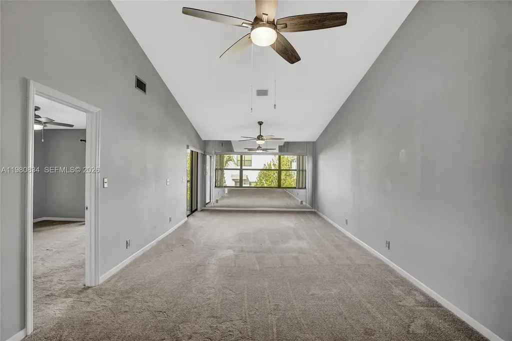 7681 Tahiti Lane Lake Worth FL 33467