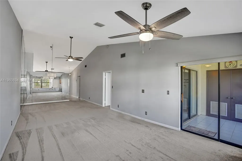 7681 Tahiti Lane Lake Worth FL 33467