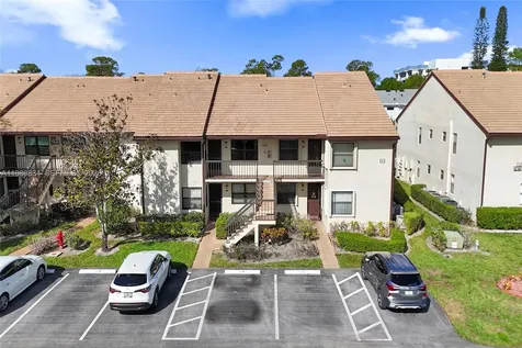 7681 Tahiti Lane Lake Worth FL 33467