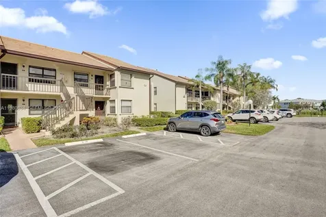7681 Tahiti Lane Lake Worth FL 33467