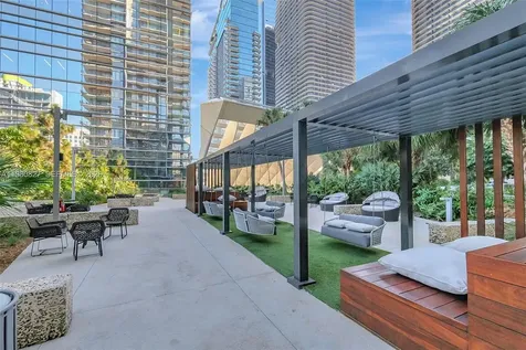 88 SW 7th Street Miami FL 33130