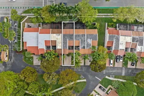 10252 NW 52nd Terrace Doral FL 33178