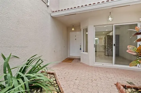 10252 NW 52nd Terrace Doral FL 33178