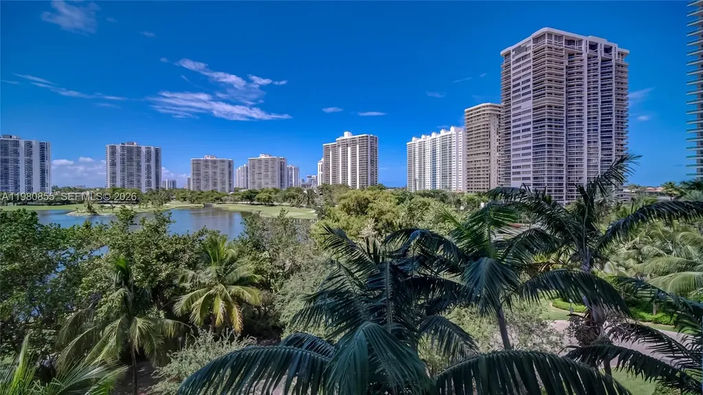 20000 E Country Club Drive Aventura FL 33180