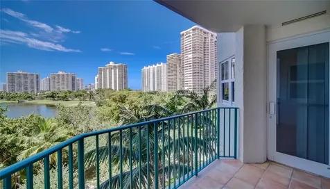 20000 E Country Club Drive Aventura FL 33180