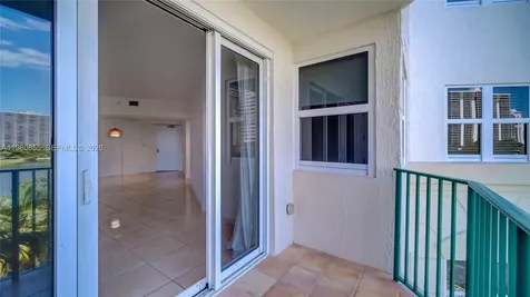 20000 E Country Club Drive Aventura FL 33180