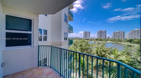 20000 E Country Club Drive Aventura FL 33180