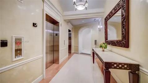 20000 E Country Club Drive Aventura FL 33180