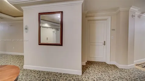20000 E Country Club Drive Aventura FL 33180