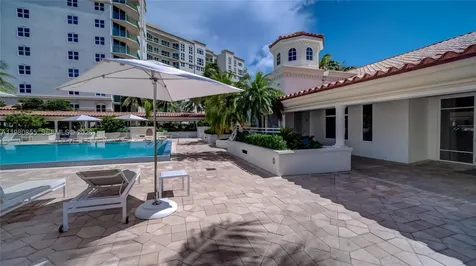 20000 E Country Club Drive Aventura FL 33180