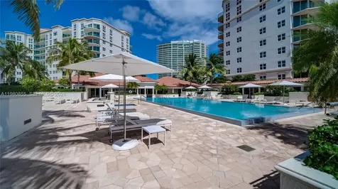 20000 E Country Club Drive Aventura FL 33180