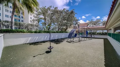 20000 E Country Club Drive Aventura FL 33180
