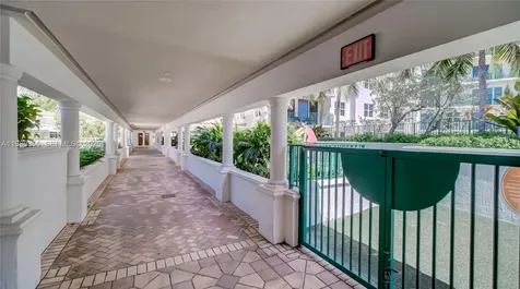 20000 E Country Club Drive Aventura FL 33180