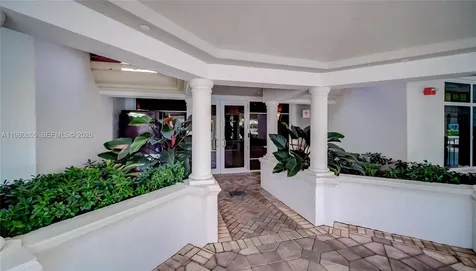 20000 E Country Club Drive Aventura FL 33180