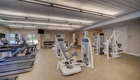 20000 E Country Club Drive Aventura FL 33180