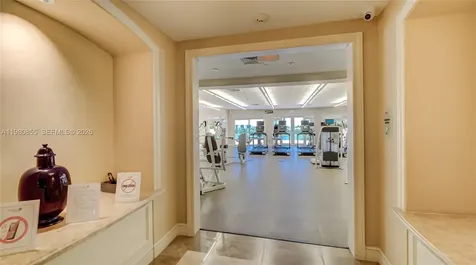 20000 E Country Club Drive Aventura FL 33180