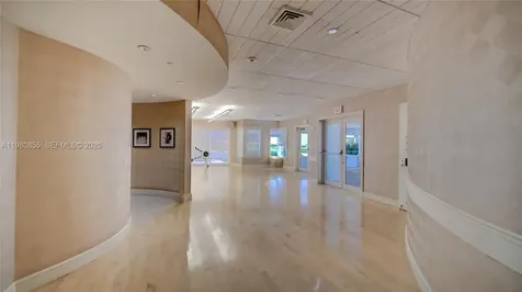20000 E Country Club Drive Aventura FL 33180