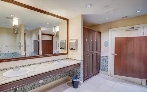 20000 E Country Club Drive Aventura FL 33180