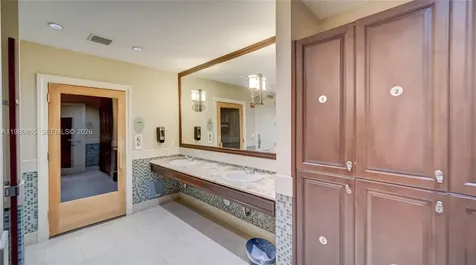 20000 E Country Club Drive Aventura FL 33180