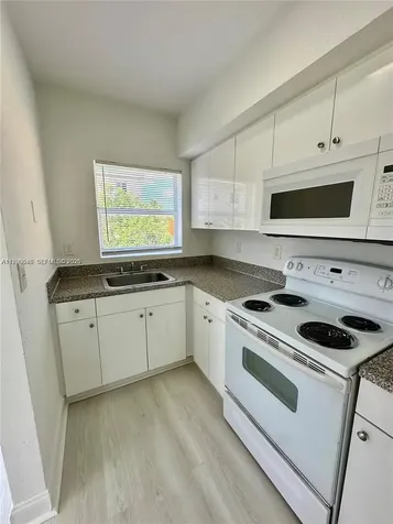434 NW 85th St Road Miami FL 33150