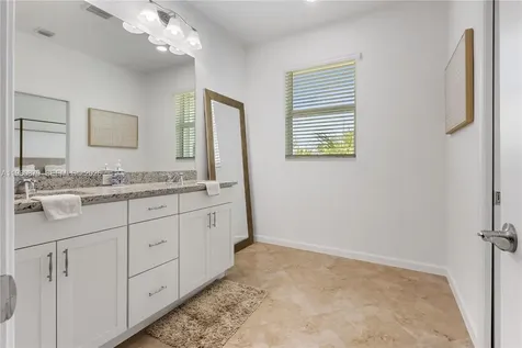 4820 N Longwood Lake Square Westlake FL 33470