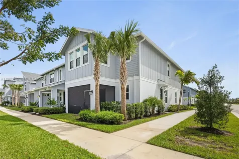 4820 N Longwood Lake Square Westlake FL 33470