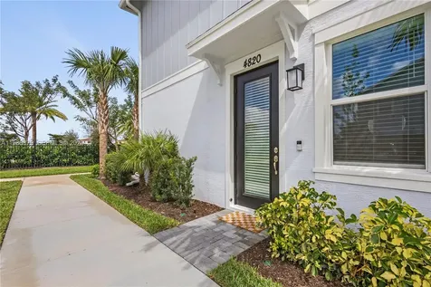 4820 N Longwood Lake Square Westlake FL 33470