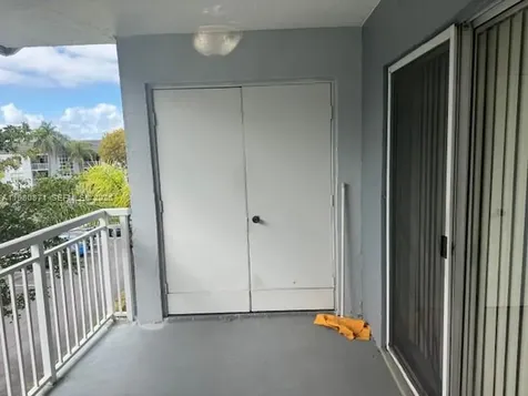 8560 SW 212th Street Cutler Bay FL 33189