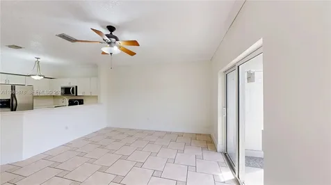 2221 SE 26th Lane Homestead FL 33035