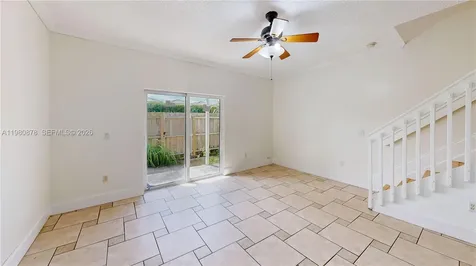 2221 SE 26th Lane Homestead FL 33035