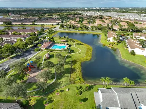 2221 SE 26th Lane Homestead FL 33035
