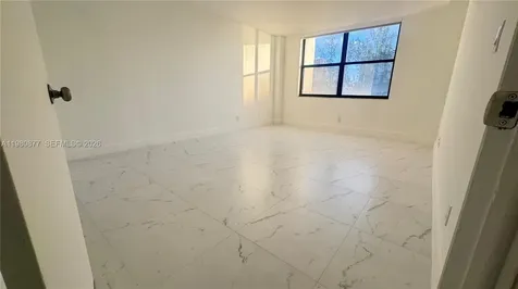 18151 NE 31st Court Aventura FL 33160