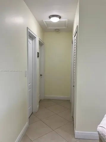 685 W 77th Street Hialeah FL 33014