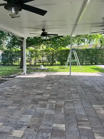 685 W 77th Street Hialeah FL 33014