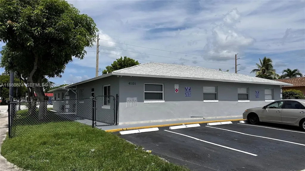 4101 NW 30th Terrace Lauderdale Lakes FL 33309