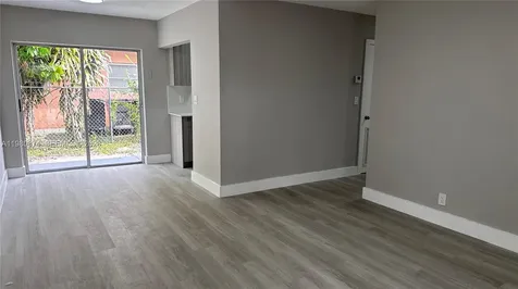 4101 NW 30th Terrace Lauderdale Lakes FL 33309