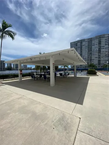 2780 NE 183rd Street Aventura FL 33160
