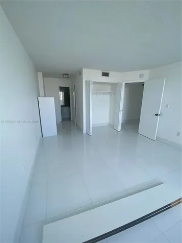 2780 NE 183rd Street Aventura FL 33160