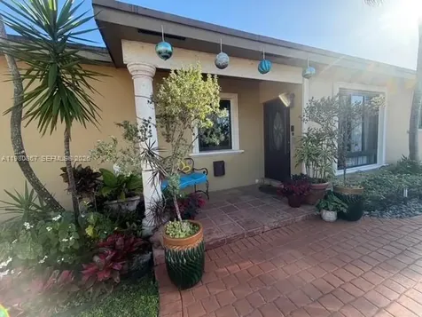 10720 SW 43rd Lane Miami FL 33165