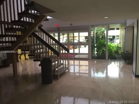 17890 W Dixie Highway North Miami Beach FL 33160