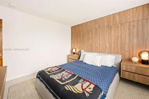 865 W 47th Street Miami Beach FL 33140