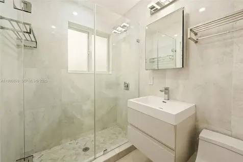 865 W 47th Street Miami Beach FL 33140