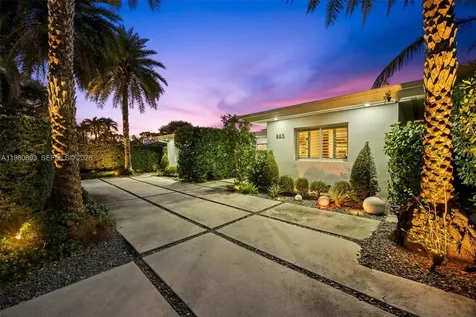 865 W 47th Street Miami Beach FL 33140