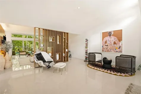 865 W 47th Street Miami Beach FL 33140