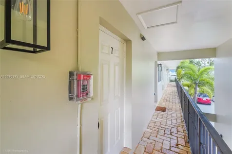 35 Antilla Avenue Coral Gables FL 33134