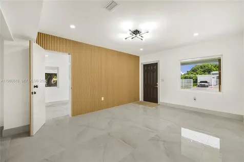 5410 SW 2nd Miami FL 33134